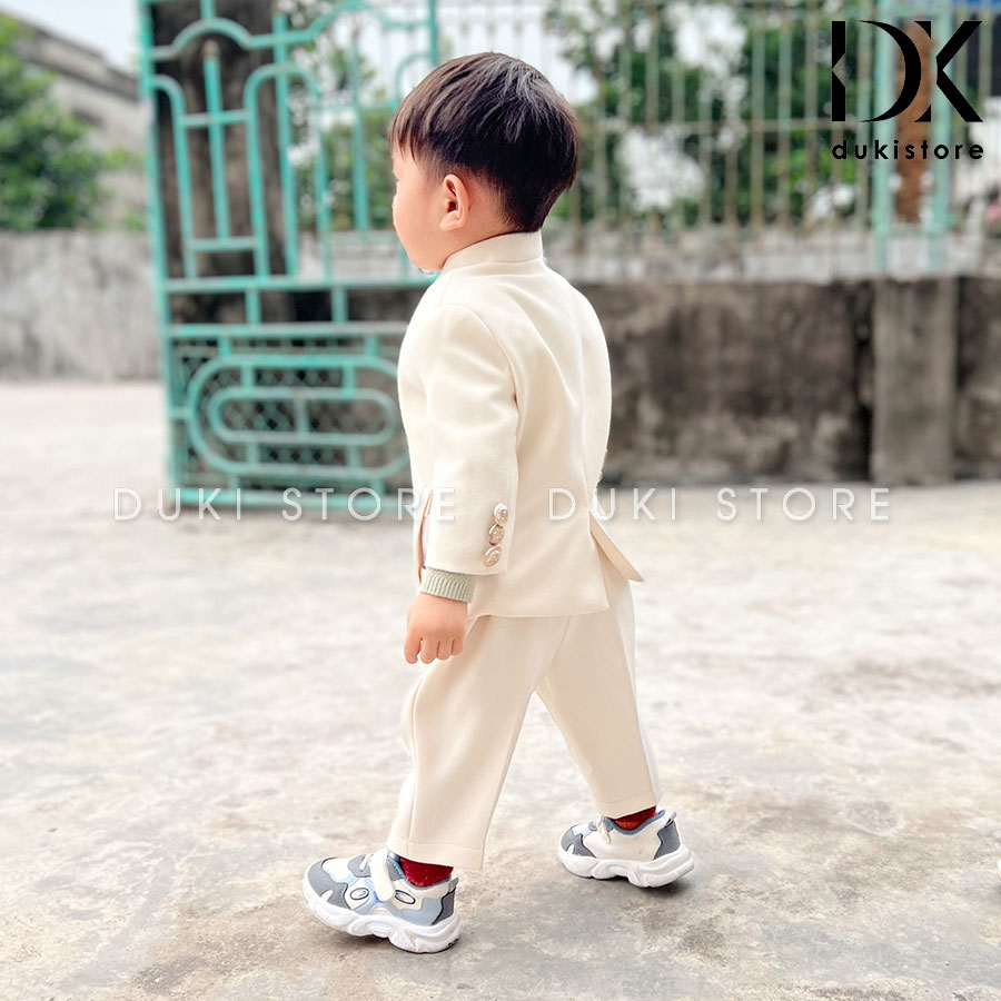bộ vest cổ tàu cho bé trai màu trắng kem đẹp bo-vest-co-tau-cho-be-trai-mau-trang-kem-dep-DKT0018-16.jpg